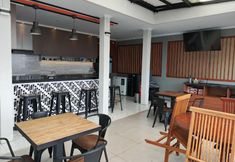 外観 2 Wisma Anugerah