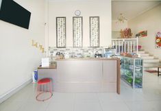 Perkhidmatan Hotel 3 OYO 94669 Hotel Puri Inn Panakkukang Makassar