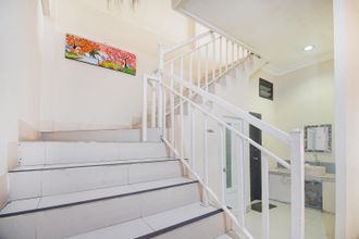 Lobi 4 OYO 94669 Hotel Puri Inn Panakkukang Makassar