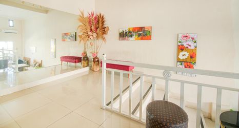 Lobi 2 OYO 94669 Hotel Puri Inn Panakkukang Makassar