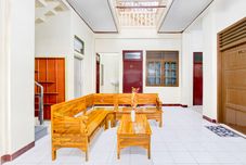 大廳 OYO 94673 Guesthouse Syariah