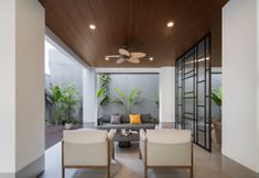 ロビー 6  Cove Dra House