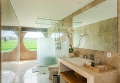 In-room Bathroom 7 Kemawan Luxury Villas