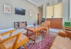 Lobby 7 RedDoorz Syariah @ Innap Guest House Alun Alun Sragen