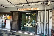 Luar Bangunan Hotel O Rainfield Inn