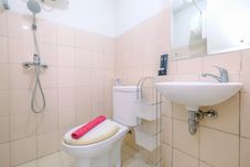 In-room Bathroom Elegant Studio Apartment near Senayan and Pondok Indah at Pakubuwono Terrace By Travelio