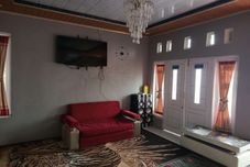Lobby OYO 94702 Putra Family Homestay Sikunir