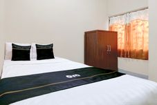 臥室 OYO 94717 Homestay Ka Villa Syariah