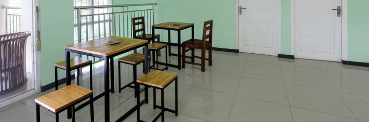 Lobby OYO 94715 Homestay Kembar Syariah