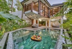 Hồ bơi 2 Jungle Flower Villas