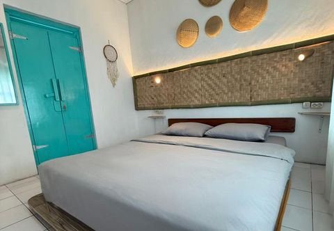 Bedroom Stay and Farm Hostel