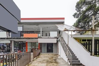 外観 4 SPOT ON 94730 The Chatter Place Dipatiukur