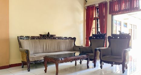 大廳 2 RedDoorz Syariah @ Flamboyan Indah Kuningan