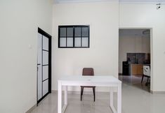 로비 3 OYO 94758 Kamila House