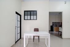 로비 OYO 94758 Kamila House