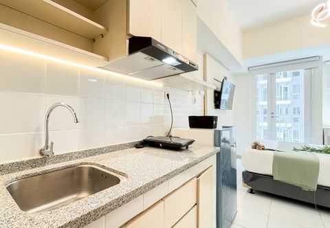 Khu vực công cộng Good Deal and Simple Studio at Tokyo Riverside PIK 2 Apartment By Travelio