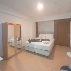 Bedroom 1 Studio near Bandung Trade Mall at Apartment Gateway Ahmad Yani Cicadas By Travelio, Lembaga Pengembangan Tilawatil Quran 호텔