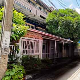 Exterior / Building 1 Sunshiny-BB Hostel near Punnavithi BTS station, Cosmo Group Co., Ltd. Hotels