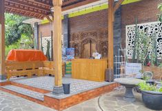 로비 7 RedDoorz @ Kamulyan Guest House Borobudur