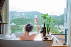 客室内バスルーム Cloudy Hillside