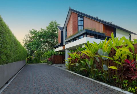 Exterior Damita E-2 by Dua Stay