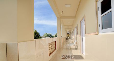 Lobby 2 OYO 94778 Seven Residence