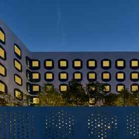 Exterior / Building 1 GO Hotel Bangkok Suvarnabhumi Airport, Bangkok Hotels