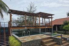 Swimming Pool Hotel O Villa Impiana