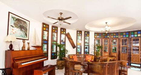 Lobi 2 Hotel O Vince Villa