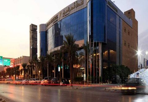 Exterior Sunday Qaser Al Hamra