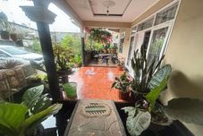 Others OYO 94841 Alodia Homestay Family