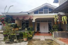 Exterior OYO 94841 Alodia Homestay Family