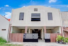 外観 OYO 94919 Nay Guesthouse Dan Kost