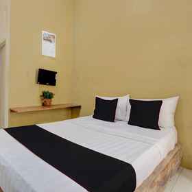 Bedroom 1 OYO 94881 Griya Barokah Syariah, Graha Sejahtera Cemani Hotels