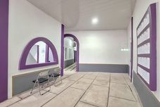 Lobby RedDoorz @ Jalan Ahmad Yani Karawang