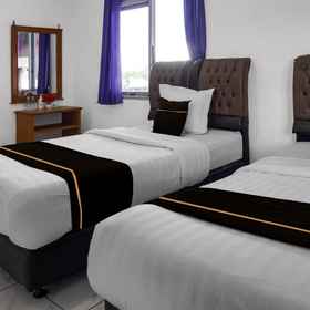Bedroom 1 Collection O near Universitas Negeri Padang formerly Hotel Amra, BPJS Ketenagakerjaan Padang Hotels