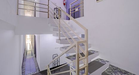 Lobby 2 Capital O 94914 Kemayoran Guest House