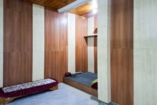 공용 공간 Amore Guesthouse Syariah Mitra RedDoorz