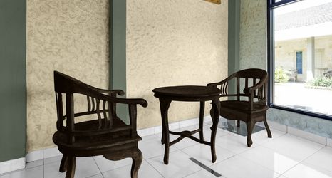 로비 2 Hotel O near Universitas Widya Dharma formerly Nugraha Residence