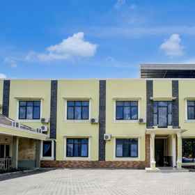 Exterior / Building 1 Hotel O near Universitas Widya Dharma formerly Nugraha Residence, Maninjau, West Sumatra Hotels