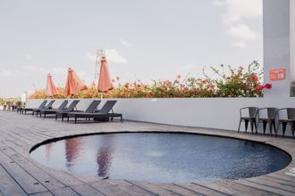 泳池 4 [SR - ID02] Solo 01