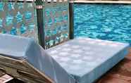 Swimming Pool 6 Star Residence by Axquisite Suites