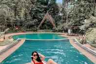 Swimming Pool Uma Villa Manado