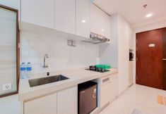 Khác 3 Nice and Homey Studio Apartment at Sky House BSD By Travelio