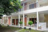 Exterior Teratai Guesthouse Mitra RedDoorz near Tugu Yogyakarta