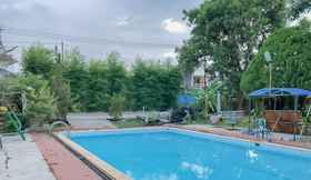 Swimming Pool 5 Rumah Panggung Guest House Syariah Mitra RedDoorz