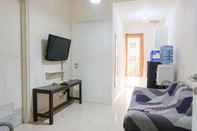 Lobi Simply and Tidy 1BR Apartment at Parahyangan Residence By Travelio