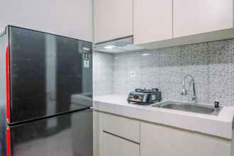 Others 4 Comfy and Well Furnished 2BR at Royal Heights Apartment By Travelio