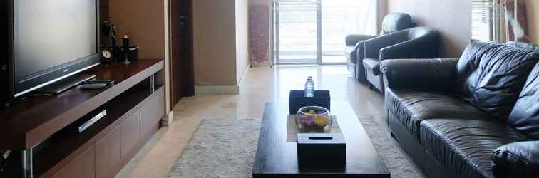 Lobby Modern and Spacious 2BR at Apartment Dago Butik By Travelio