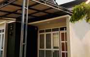 Exterior 2 Shakilla House 6C Cigalumpit Syariah Cianjur